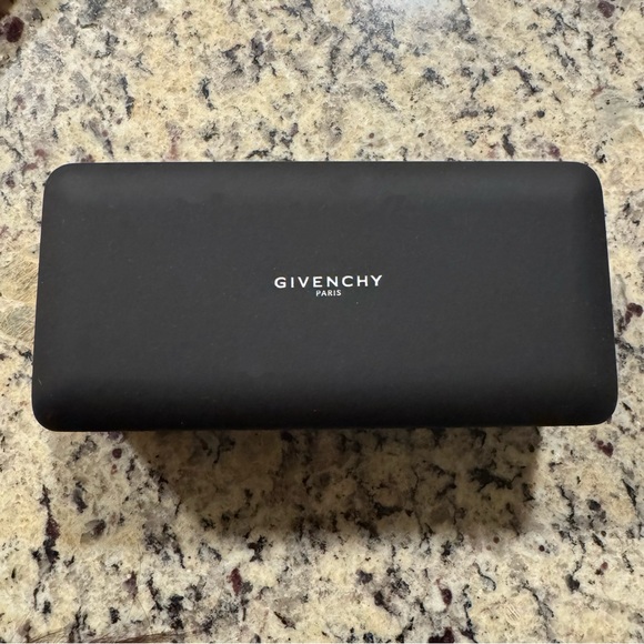 GIVENCHY | Men's Black Sunglasses - Picture 9 of 9